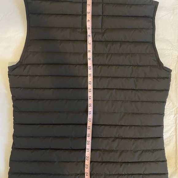 Men’s Gap puffer vest size medium black - Picture 7 of 7